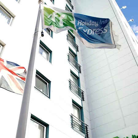 Holiday Inn Express London Croydon By Ihg-3