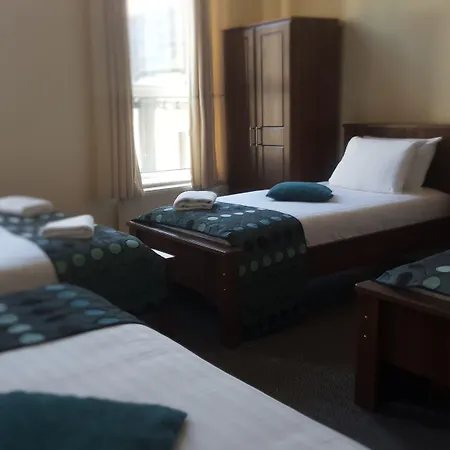 Hazelbrook House B&B-2