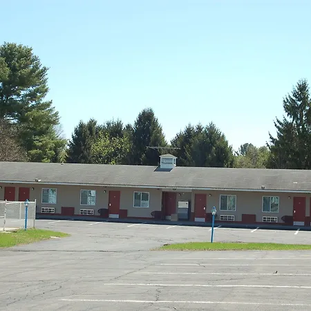 Blue Sky Inn Glens Falls-Saratoga-Lake George-2