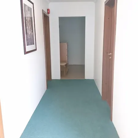 Alba Guesthouse-2