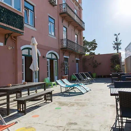 This Is Lisbon Hostel-3