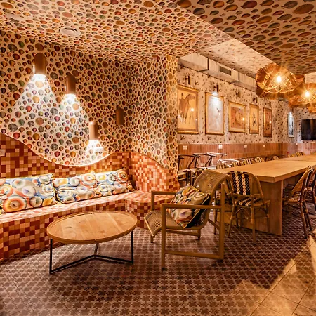 Villa Saint Exupery Beach Hostel-2