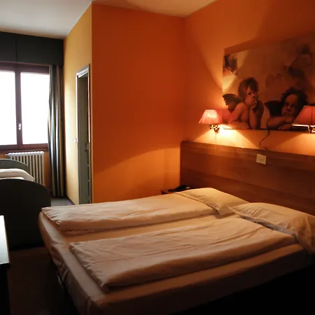 Hotel Corona-3