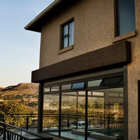Eagle Nest Luxury Accommodation-2