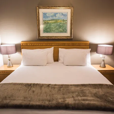 Airport Inn And Suites-3