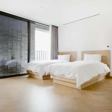 Handpicked Hotel & Collections-3