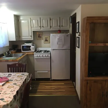Pine Grove Cottages-2