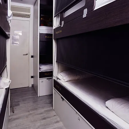 Free Hostels Barcelona-2