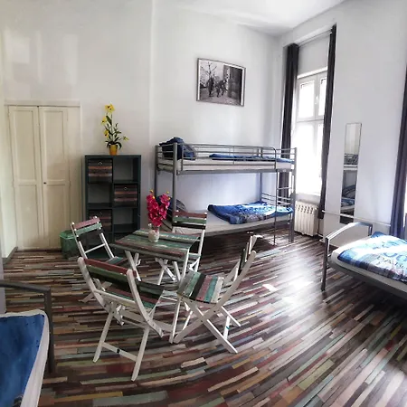 Hostel 199-3
