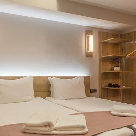 Hugo Hotel-3