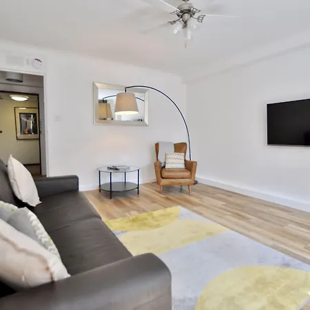 Marlyn Lodge - City Of London-3