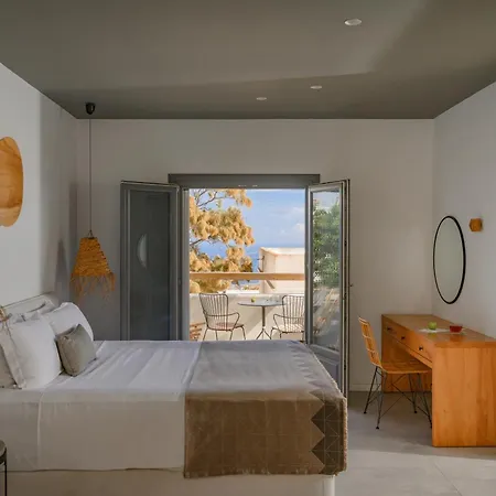 Lemon Suites Santorini-2