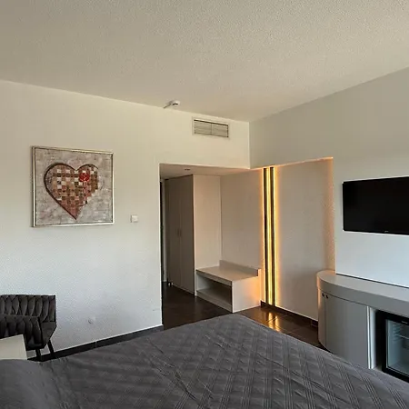 Sveltos Hotel-2