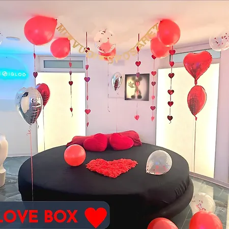 The Igloo Milano -Luxury Eclectic Suite - Jacuzzi - Milanoflats-3