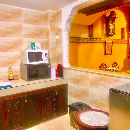 Riad Kamal 3 Piscines Jacuzzi Petit Dejeuner Parking Gratuit (Adults Only)-3