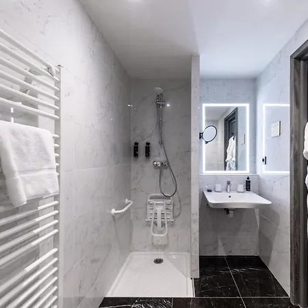 Hotel Le Levanna By Les Etincelles-3