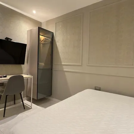 Hotel Paris Carré-2