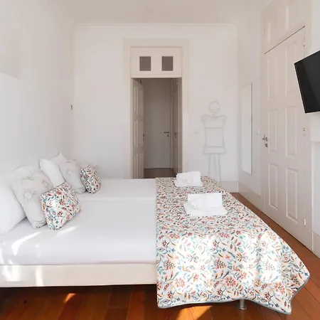 Porto Lounge Hostel & Guesthouse By Host Wise-3