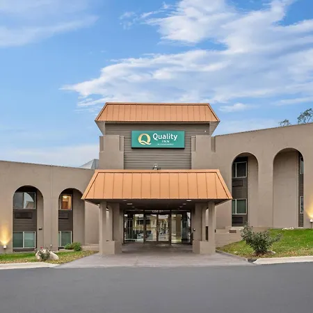 Quality Inn West Des Moines I-80 & I-235-3
