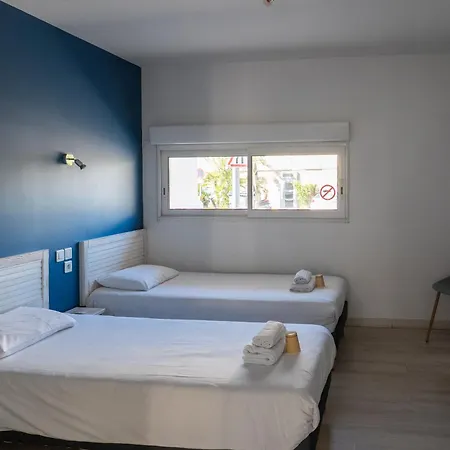 Hotel Amerique-3