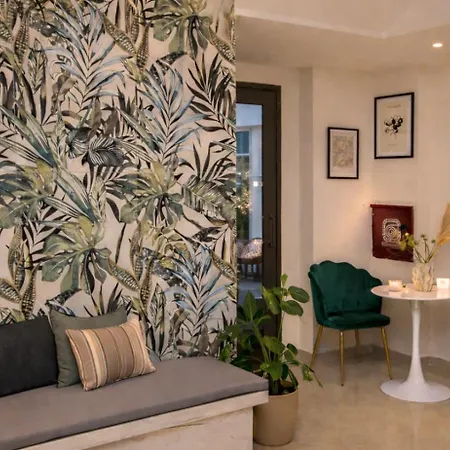 Lunar Hotel Modern Boutique-2