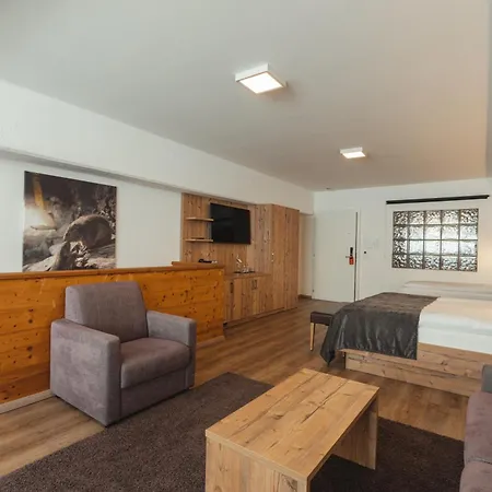 Zermatt Budget Rooms At Alpen Resort, Spa & Dining-2