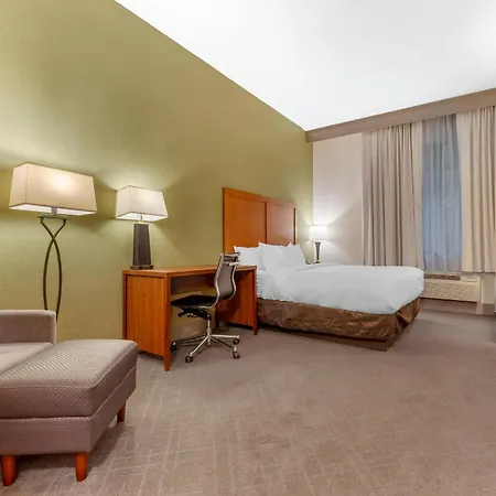 Comfort Inn & Suites Lavale - Cumberland-2