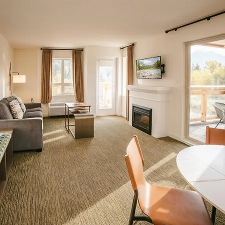 Executive Suites Hotel And Resort, Squamish-2