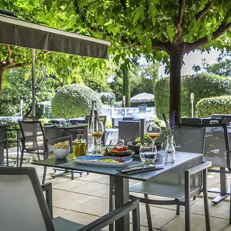 Mercure Cavaillon-2