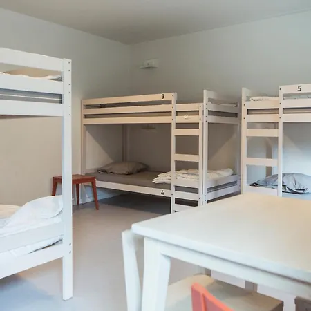 Snuffel Youth Hostel-3