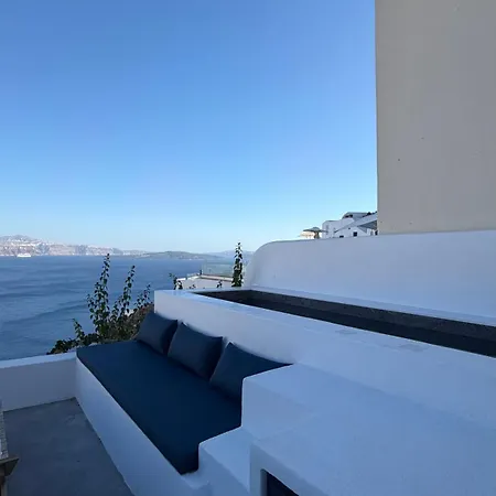 Chelidonia Luxury Suites-3