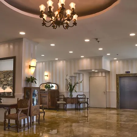 The Seasons Hotel -Studio & Suite-2