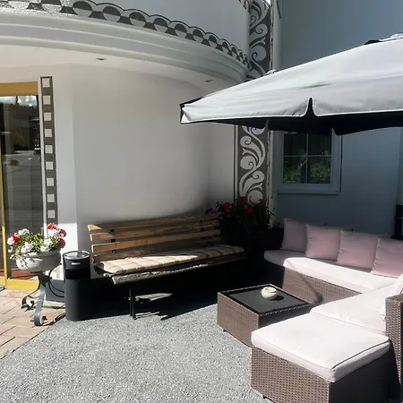 Hotel Garni Martina-3