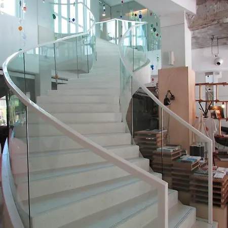 New Majestic Hotel-2