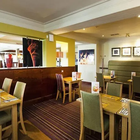 Premier Inn Leeds / Bradford Airport-2