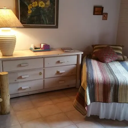 Sam Hughes Inn B&B-2