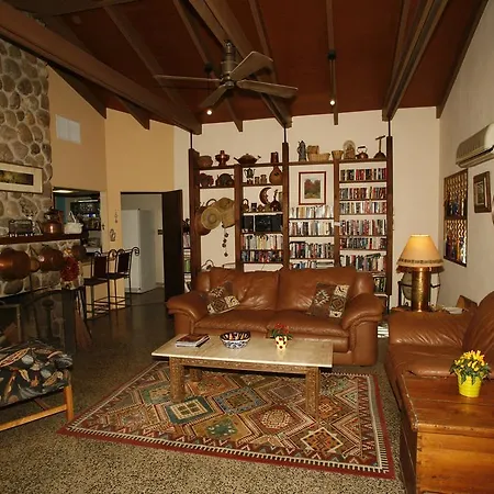Sam Hughes Inn B&B-3