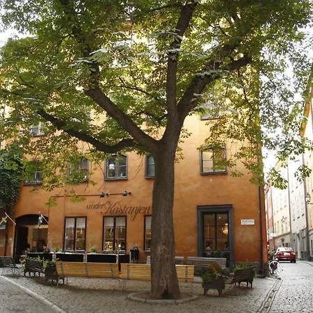 Castanea Old Town Hostel-3