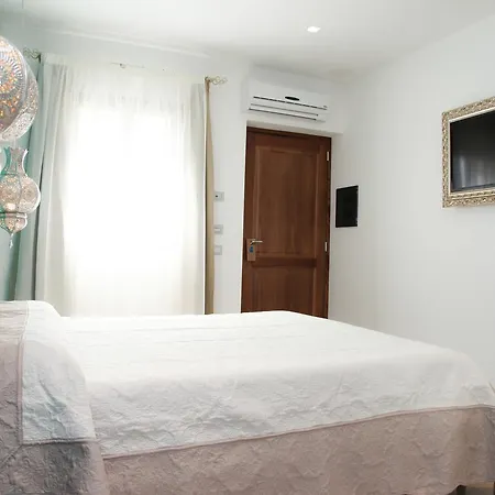 Hypnos Boutique Hotel-2