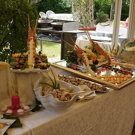La Villa dei Gourmets - Struttura Sanificata-3