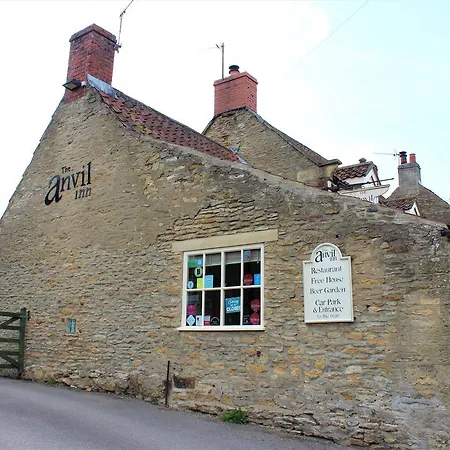 The Anvil Inn-3
