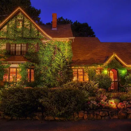 Ivy Manor Inn Village Center-2