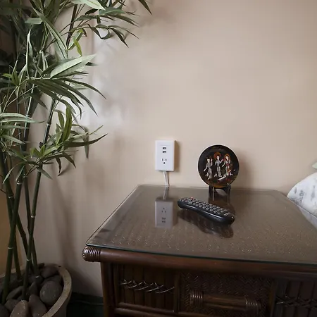 Wailuku Guesthouse-2