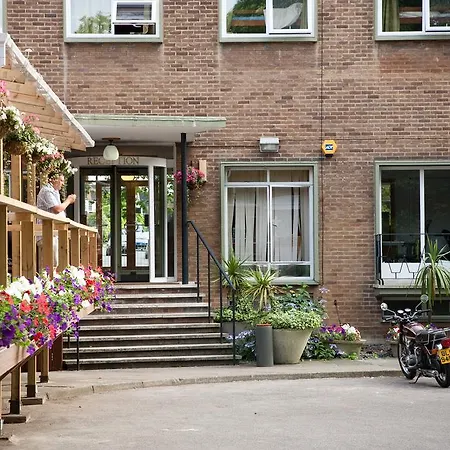 Palmers Lodge Hillspring At Willesden Green-3