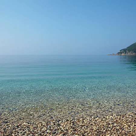 Lichnos Beach-2