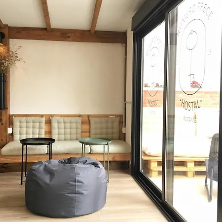 Hostel Numero Trece - FREE towels, coffee&tea, remote check-in-3