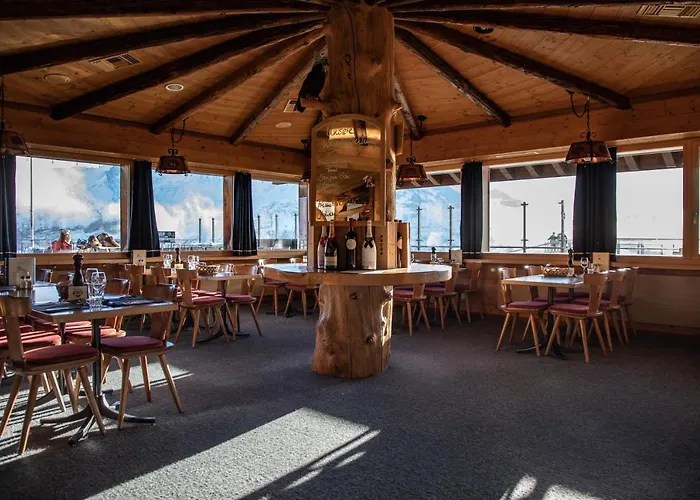 Berggasthaus First - Only Accessible By Cable Car
