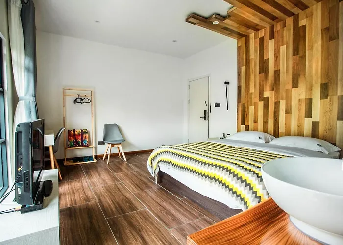 Beihai Silver Beach Yintai Time Seaview Villa Hotel