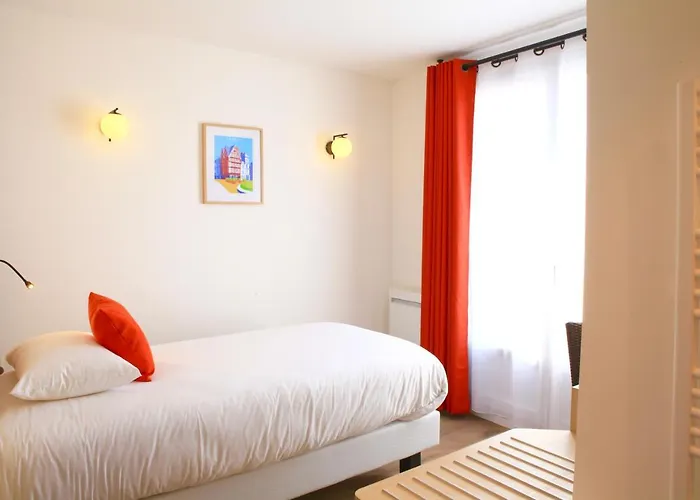 Logis Hotels- Hotel Marguerite D'Anjou Angers Chateau