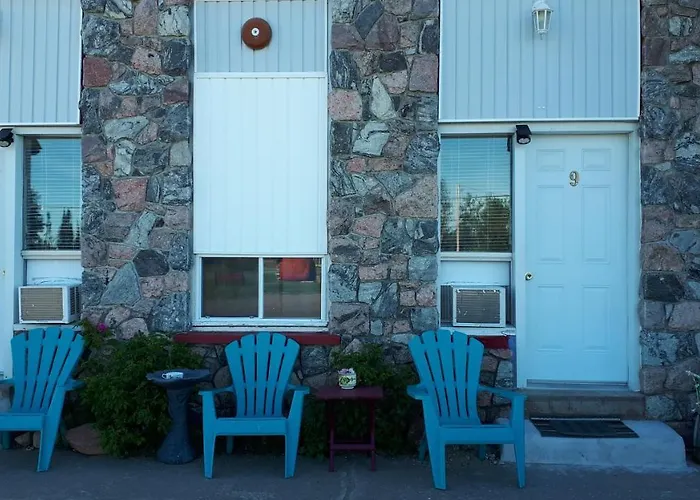 Nipigon Travelers Motel
